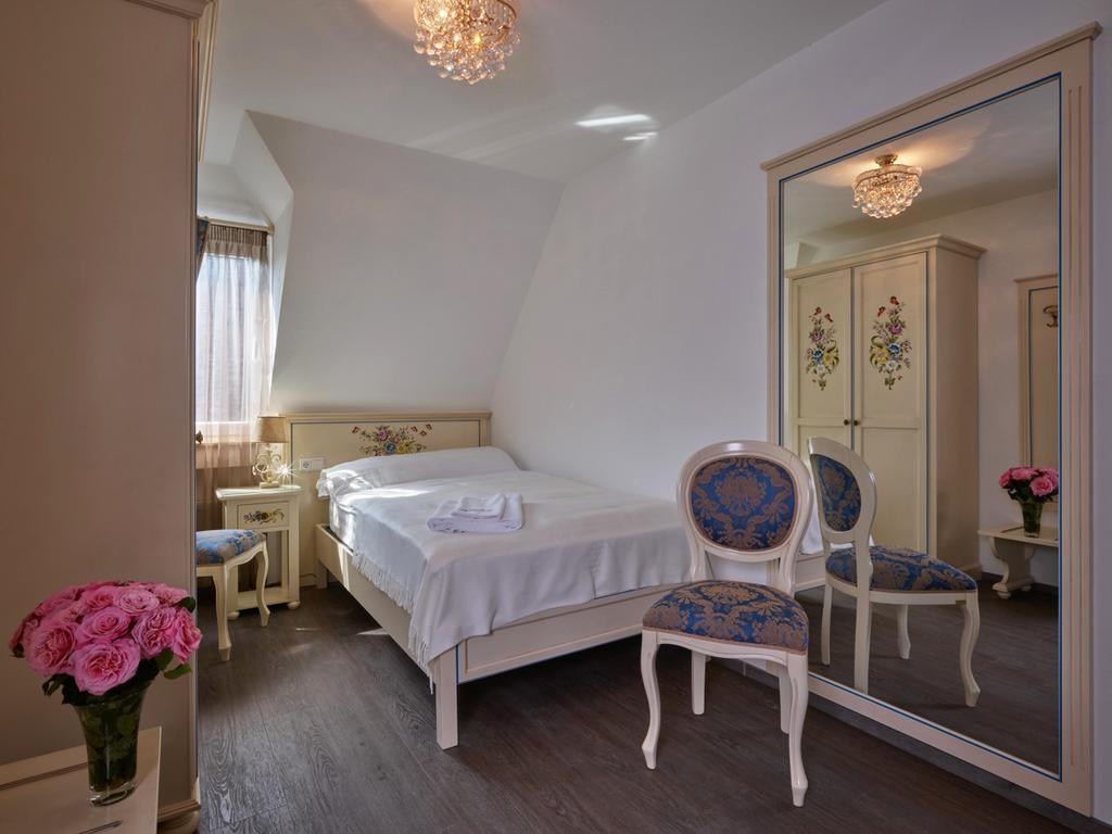 Apartment-Hotel Am Rathaus デュッセルドルフ エクステリア 写真