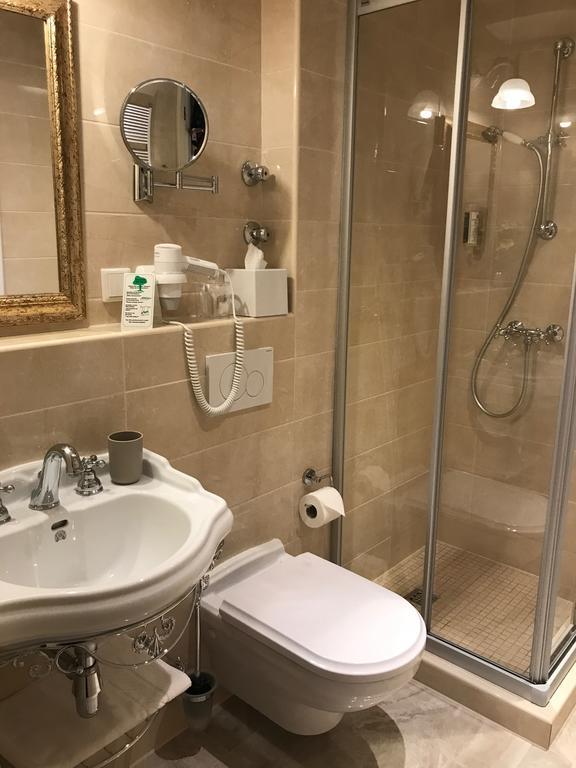 Apartment-Hotel Am Rathaus デュッセルドルフ エクステリア 写真